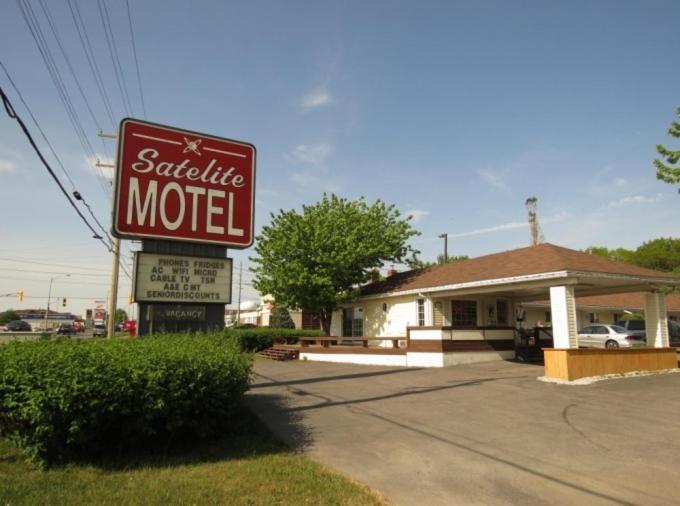 Satelite Motel Sault Ste. Marie Exterior photo